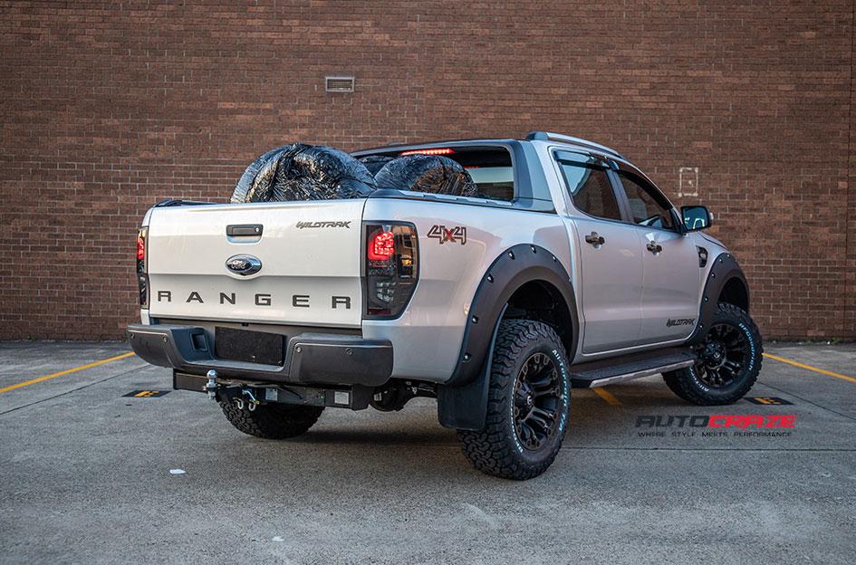 FORD-RANGER-VAPOR-BLACK-MACHINED-WITH-DARK-TINT